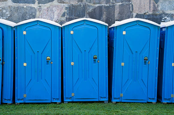 Types of Portable Toilets We Offer in Miami Beach, FL